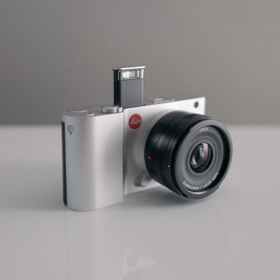 Leica T aynasız dijital fotoğraf makinesi ürün görseli