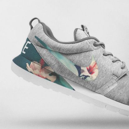 Nike Floral Roshe koşu ayakkabısı ürün görseli