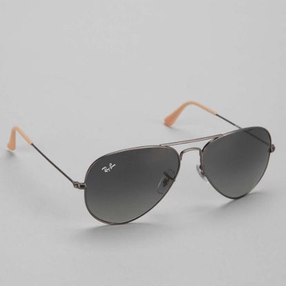 Ray-Ban Aviator güneş gözlüğü ürün görseli