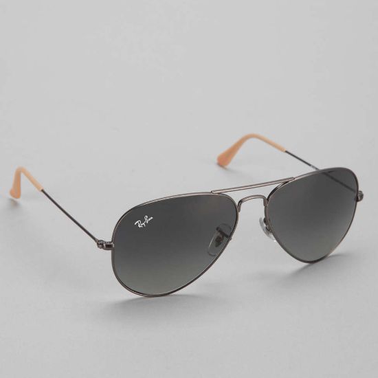 Ray-Ban Aviator güneş gözlüğü ürün görseli